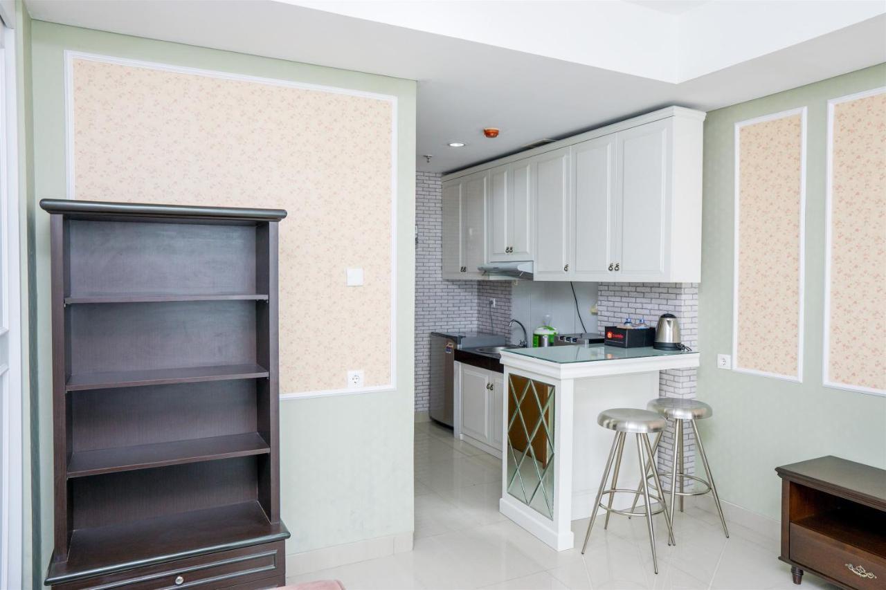 Spacious 1Br Dago Suites Apartment By Travelio Bandung Exterior photo